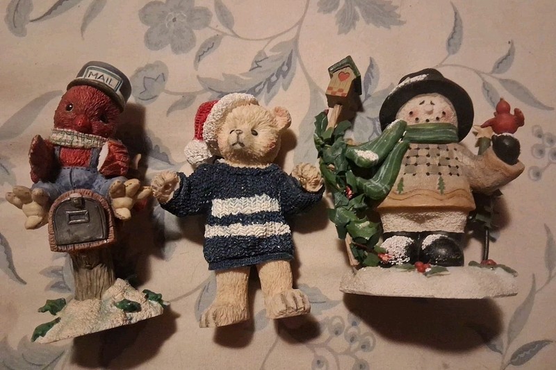 Lot Of 3 Vintage Christmas Ornaments
