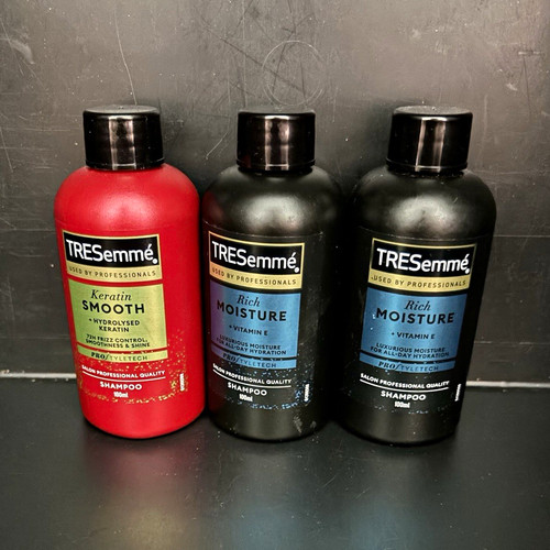 TRESemmé  Keratin Smooth and 2x rich moisture Shampoos 100 ml 72H Frizz Control