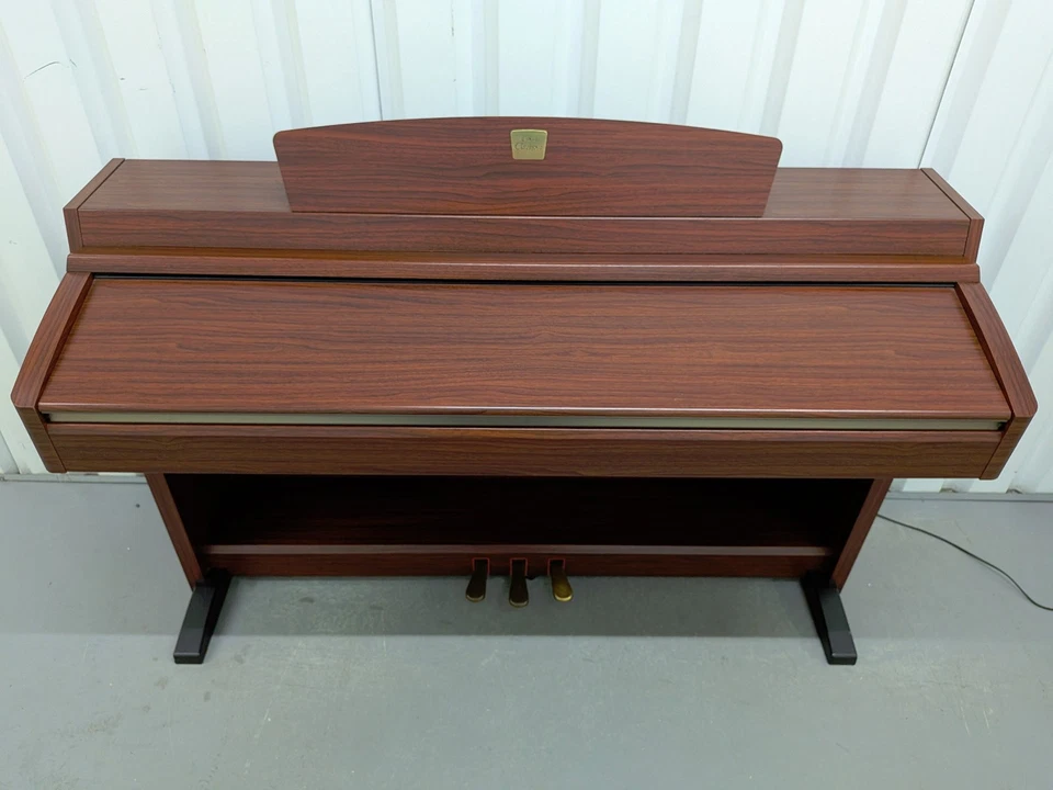 Yamaha Clavinova CLP-230 digital piano in mahogany finish stock number 26369, photo 2 of 5