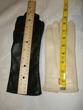 VINTAGE COLLECTIBLE NICE JAPAN 2 PAIR COLOR BLACK BEIGE VINYL GLOVES SIZE MEDIUM