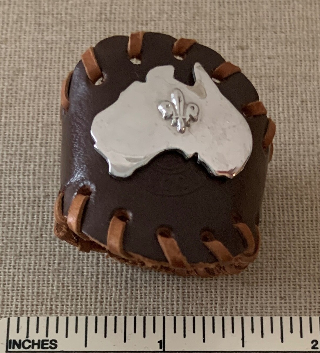 Vintage WORLD SCOUTING Boy Scout NECKERCHIEF SLIDE Australia Vintage WORLD SCOUTING Boy Scout NECKERCHIEF SLIDE Australia