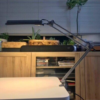Linea Integrated compact LED Desklamp with adjustable clamp