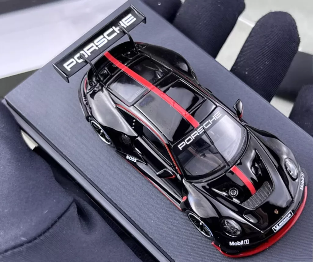 1:43 SPARK 2023 PORSCHE 911 (992) GT3 R black Limited DEALER