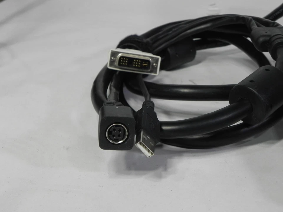 Wacom Cintiq 21UX DTK-2100 LCD Tablet - NO STAND / PEN / ADAPTER - Image 3 of 4