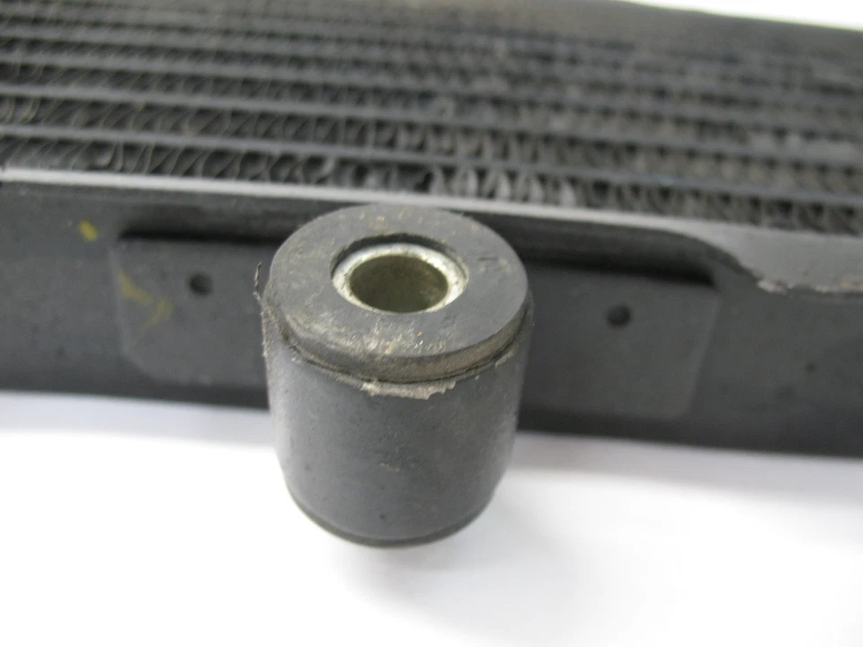 1991 SUZUKI GSX600 GSX 600 FT KATANA OIL COOLER 16600-19C01 - Image 4 of 4