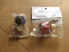 Brand New 2 PCS Propane Tank Refill Adapter LP Gas 1 LB Cylinder Tank Coupler