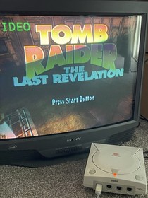 Sega Dreamcast Console Bundle  HKT-3020 w/ Controller- Tested Working