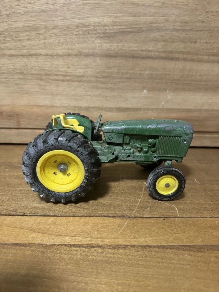 Vintage ERTL 1/16 Scale Die Cast 584 John Deere Tractor - Image 3 of 4