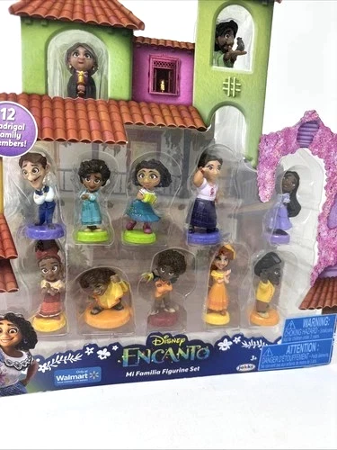 Conjunto de 12 figuras de juguete de personaje de Mi Familia exclusivo de la película Encanto de Disney Foto 3 de 4