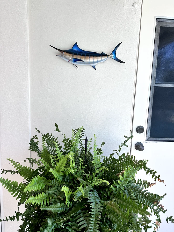 Miniatura Blue Marlin - Escultura de pez de resina pintada a mano - Decoración náutica Foto 2 de 3