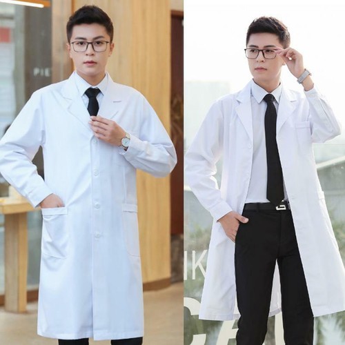 what do doctors wear under lab coat