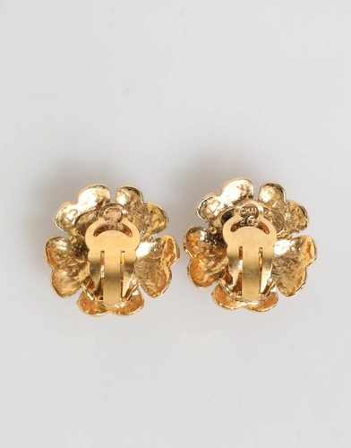 CHANEL CC White Pearl Studs Earrings Clip-On 25 Gold Plated Made in France - Picture 3 of 4