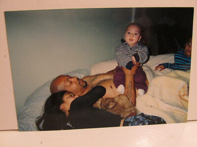 VINTAGE FOUND PHOTOGRAPH COLOR ART OLD PHOTO GANG BANGER DAD GIRLS NEW BABY PIC