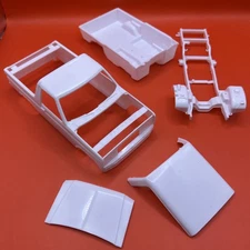 1982 Ford Bronco MPC Body Hood Top Frame Tub Model Parts 1:25 New