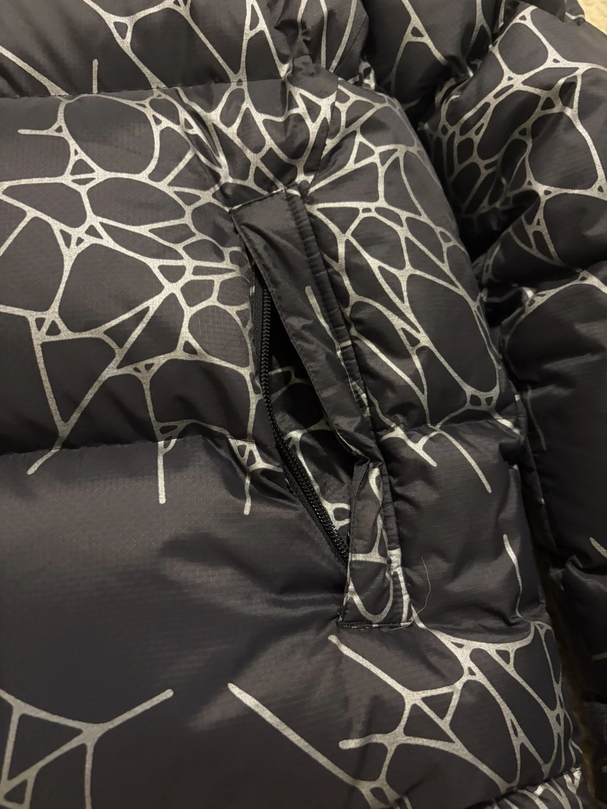 Number Nine Spiderweb Puffer - product detail image 5