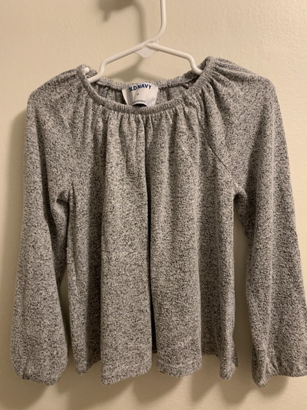 Old Navy Girls 4T Gray Heathered Off Shoulder Long Sleeve Knit Pullover Top