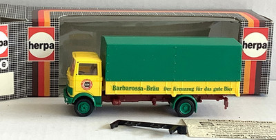  Herpa HO/1:87 MB Pritsche ''Barbarossa Bräu'' (GY323-7R8/0/9)