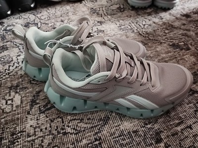 NWT Reebok Women s Zig Dynamica 4 Training Shoes In Gray & light Green Size 6.5