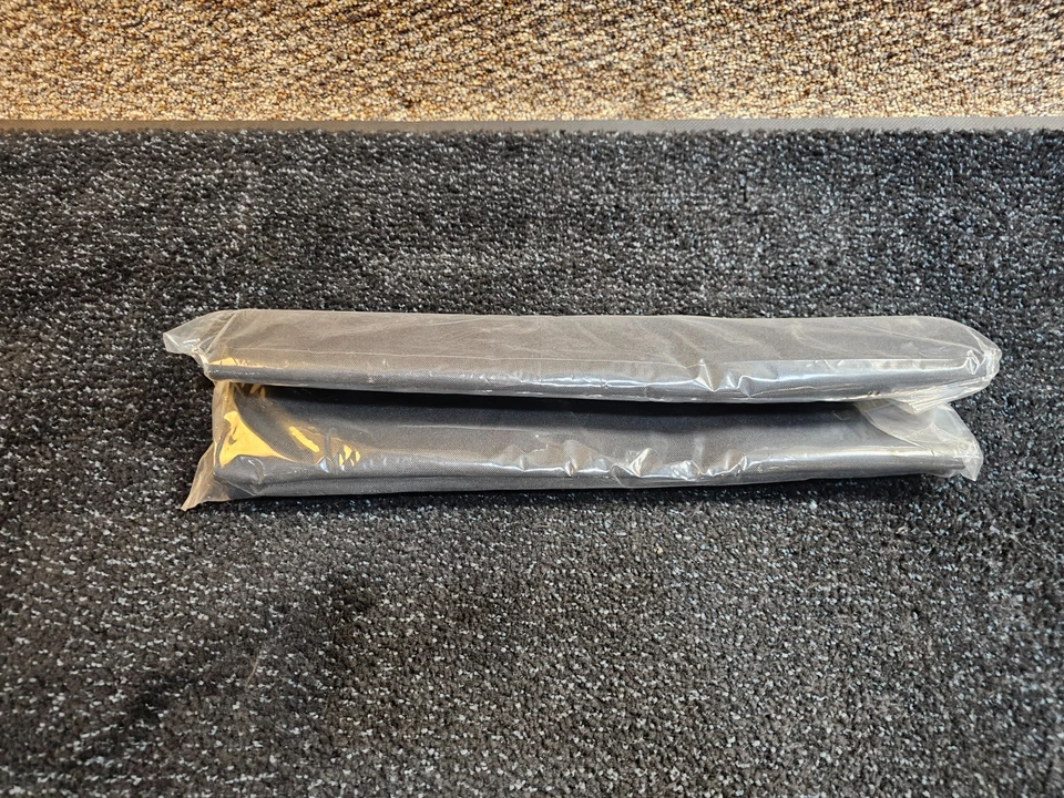 Martelo de pano inclinável Rev-A-Shelf - Preto CTOHSL-24-1 laterais 24"" - Imagem 4 de 4