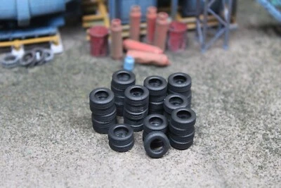 BULKSCENE CAR TYRE STACKS MODEL GARAGE SCRAP YARD ACCESSORIES OO 1/76 PACK OF 10 UNPAINTED