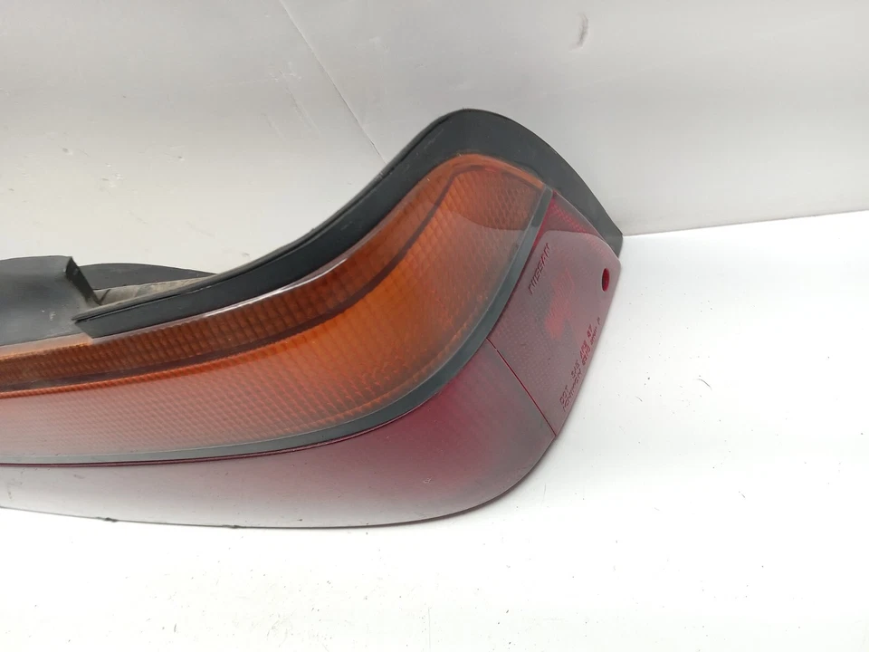 1999-2002 NISSAN STANZA ПРАВАЯ СТОРОНА ЗАДНИЙ ФОНАРЬ OEM, 166-58432R - Изображение 3 из 4