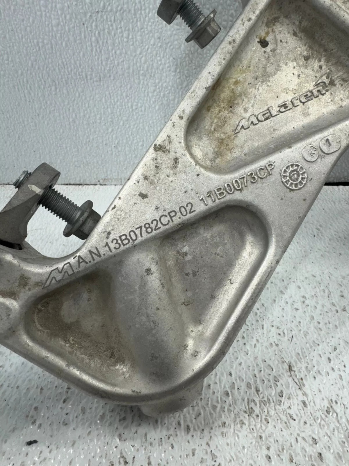 2016-2021 MCLAREN 570S RIGHT REAR OEM UPPER CONTROL ARM 13B0782CP 13B0782CP OEM