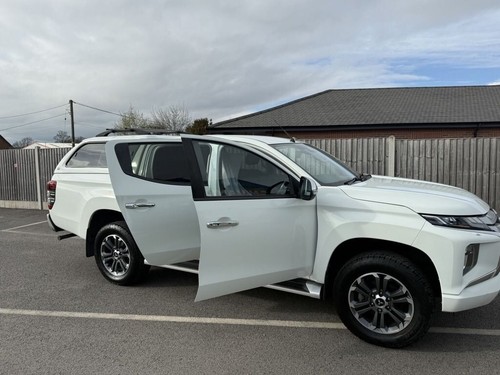 2020 Mitsubishi L200 2.2 DI-D DC Warrior Pickup Double Cab 4dr Diesel Manual 4WD - Picture 5 of 24