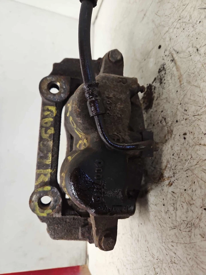 98-00 LLINCOLN & TOWN CAR правый передний суппорт/кронштейн со стороны пассажира правый от оригинального производителя - Изображение 3 из 4