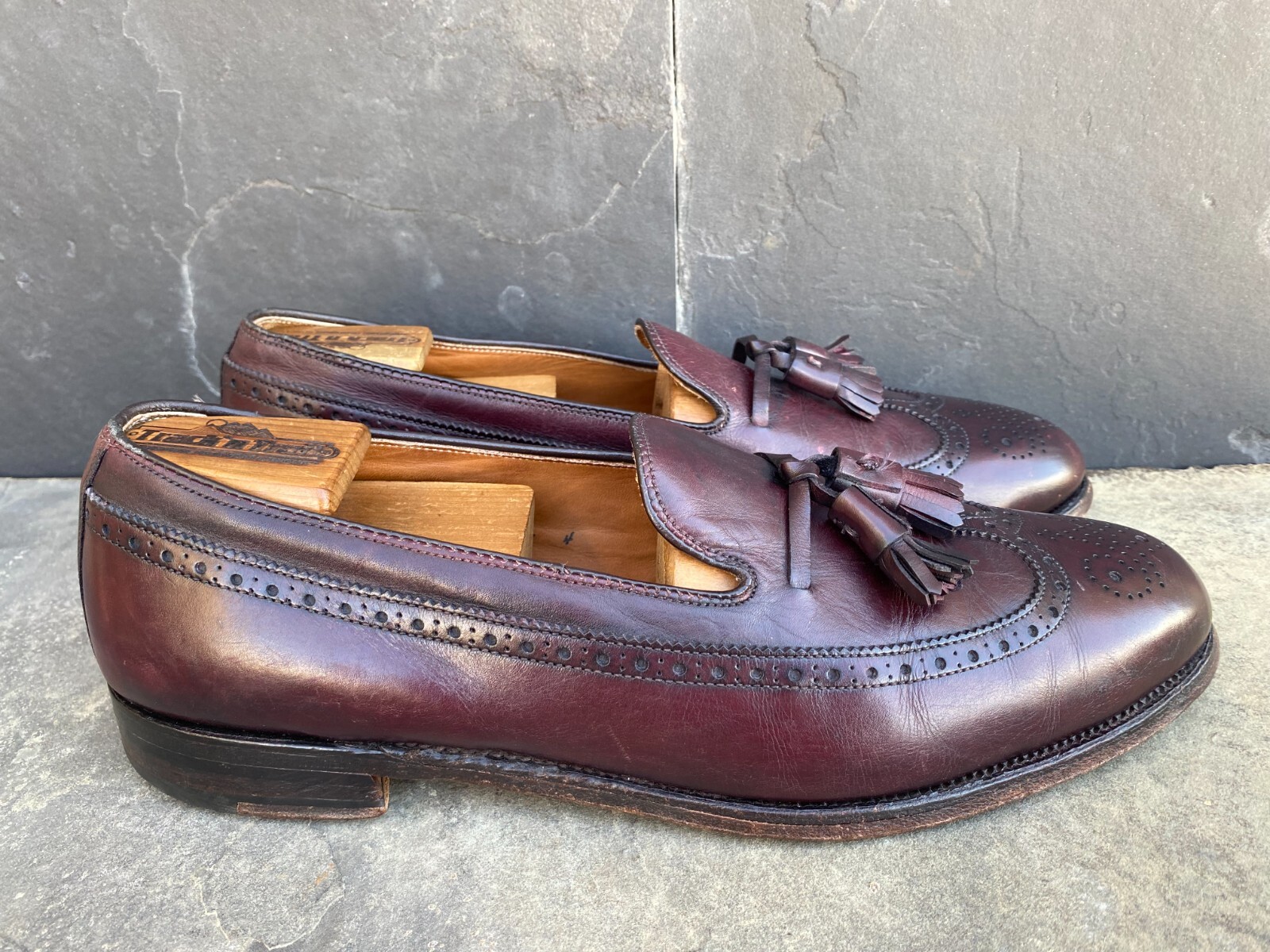 Alden New England Burgundy 553 Leather Wingtip Tassel Loafer Men