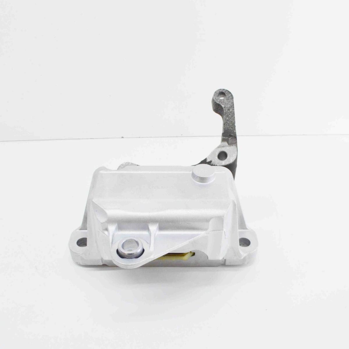 VOLVO XC40 Right Side Engine Mounting Pad 32298305 NEW GENUINE | eBay