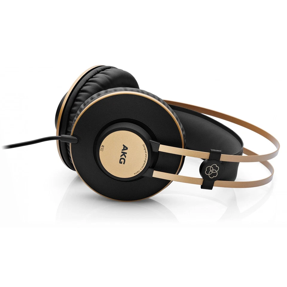Студийные наушники закрытого типа AKG K92 с держателем для наушников и удлинительным кабелем - Изображение 3 из 4