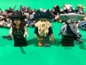 MASSIVE LEGO Pirates Of The Caribbean Minifigure Lot - DAVY JONES, MACCUS