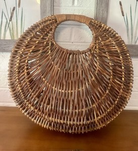 Wicker Wall Hanging Basket, Pocket Basket, Rustic Farmhouse Decor, Vintage