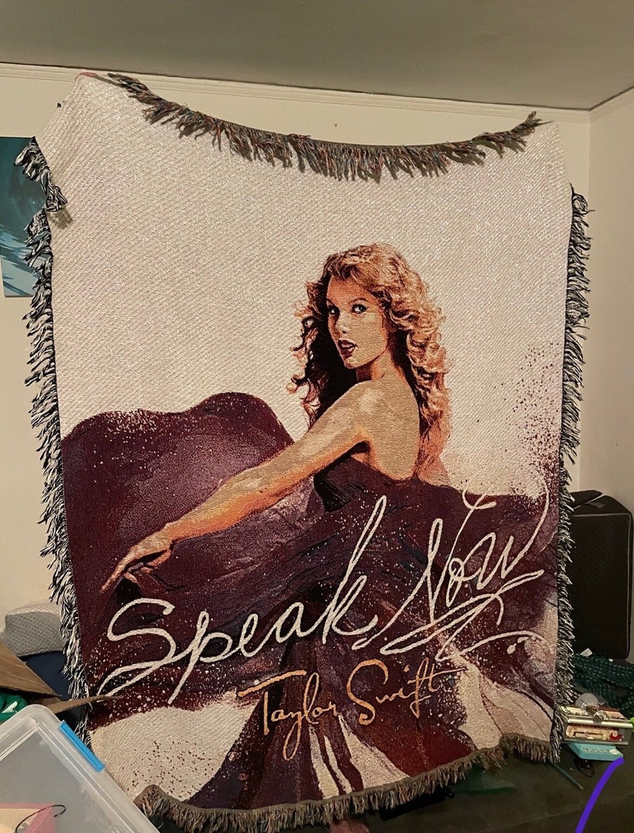 Taylor Swift 2011 Speak Now Tour Woven Throw Blanket