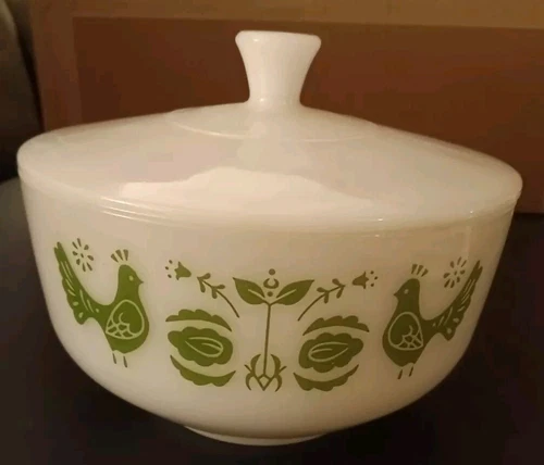 Federal Glass Green Friendship Pattern 2 1/2 Quart Bowl With Lid - Heat Proof
