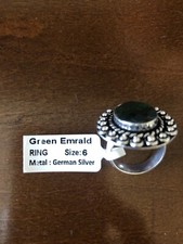 Green Colored Glass Silvertone Cocktail Ring Size 6