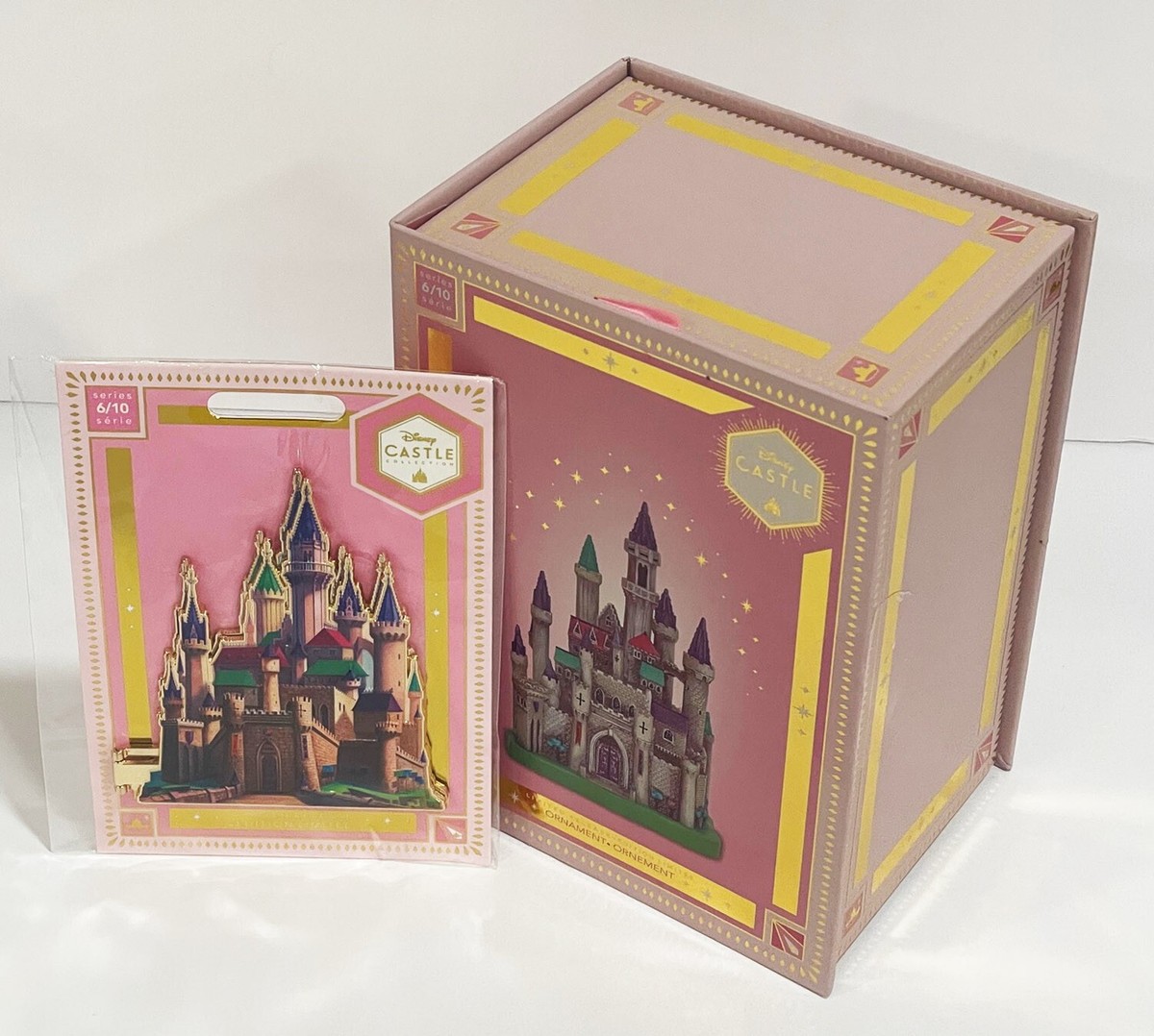 Disney Castle Collection Ornament & Jumbo Pin Aurora Sleeping