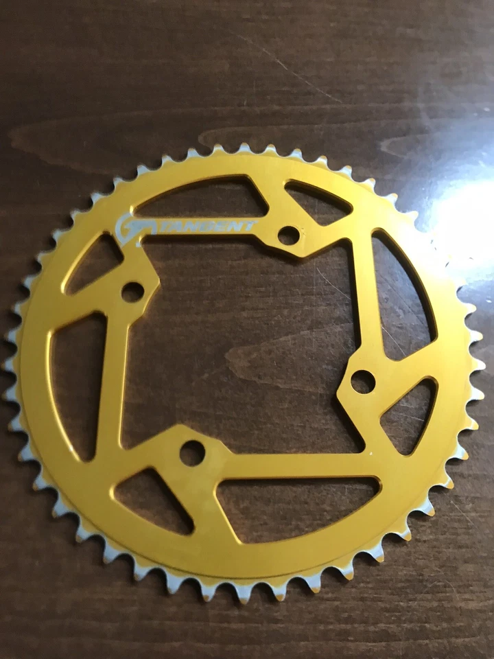 Plato de 4 pernos con halo tangente (oro) Foto 2 de 2