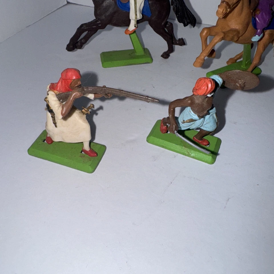 Gran Bretaña Detalle Legión Extranjera - Paquete Árabe - Soldados de Juguete de Colección Años 70 - ¡RARO! Foto 3 de 4