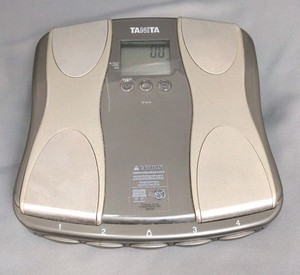 Tanita BF-682 Body Fat Monitor Scale for Weight and Body Fat % - Tested Works