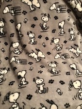 Peanuts Snoopy Berkshire Velvet Soft Throw/Blanket Grey 50"x70" SNOOPY DANCE