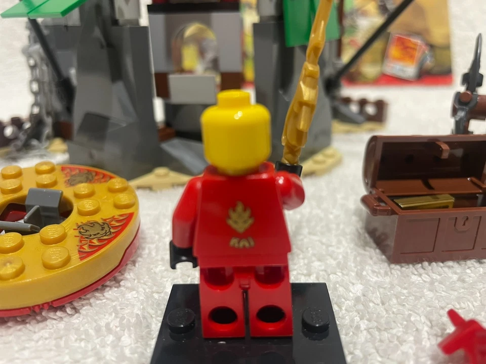 LEGO Ninjago 2254 Mountain Shrine, photo 4 of 5