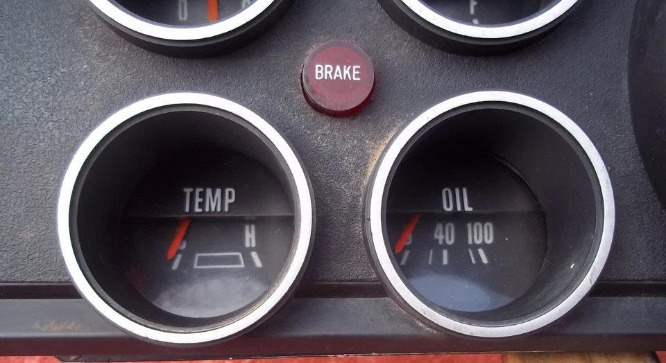 Cuadro de instrumentos Dodge Truck D 100 W100 1972,73,74 OEM metal probado Foto 3 de 4