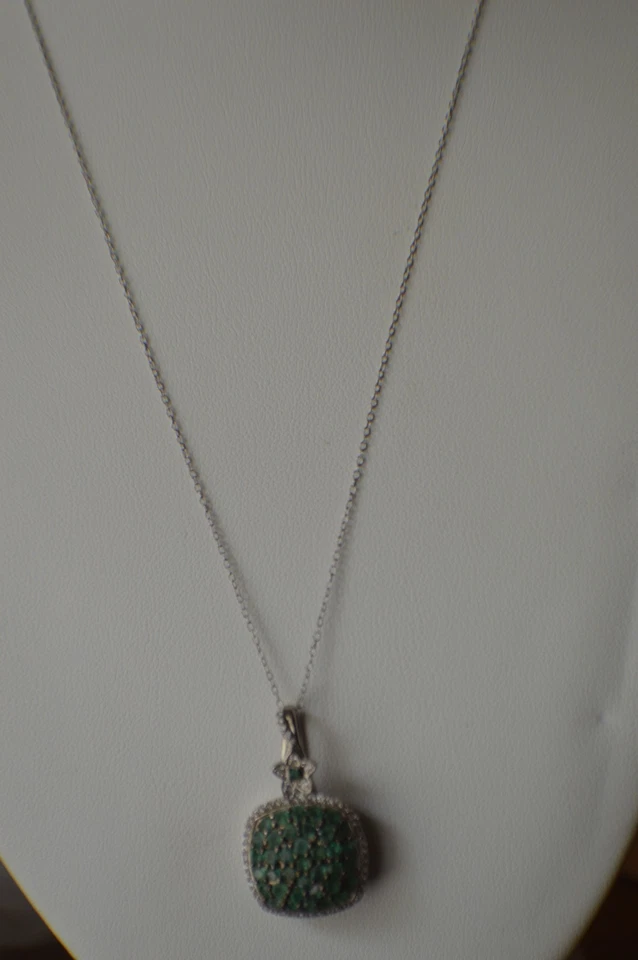 Colgante Kagem Zambia 2,30 quilates esmeralda/circón cadena 20" enchapada en rodio plata fina Foto 3 de 4