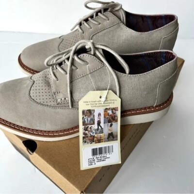 NEW IN BOX TOMS Men display picture 2