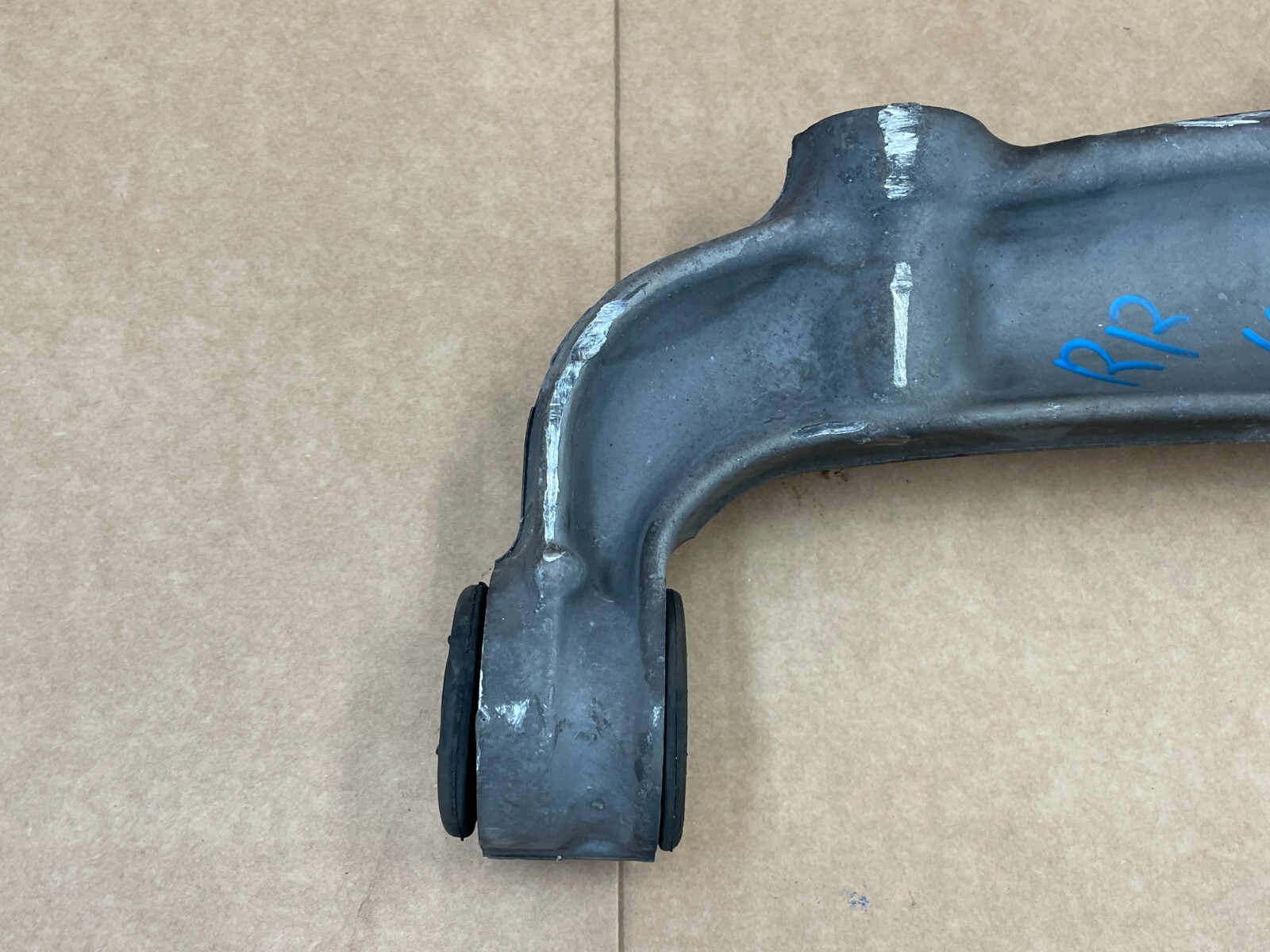 13 14 Maserati Granturismo M145 Rear Right Pass Lower Control Arm RWD 1458 OEM