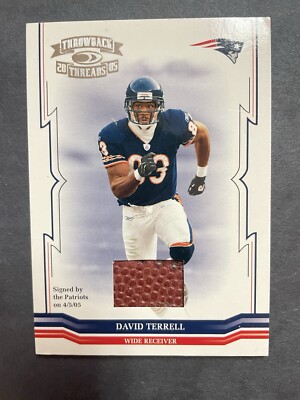 2005 Donruss Throwback Threads Footballs /275 David Terrell #26