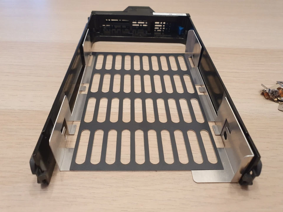 Genuine Hitachi 3.5 inch Caddy - 3276138-D - Used, Tested, Excellent Condition - Image 3 of 4