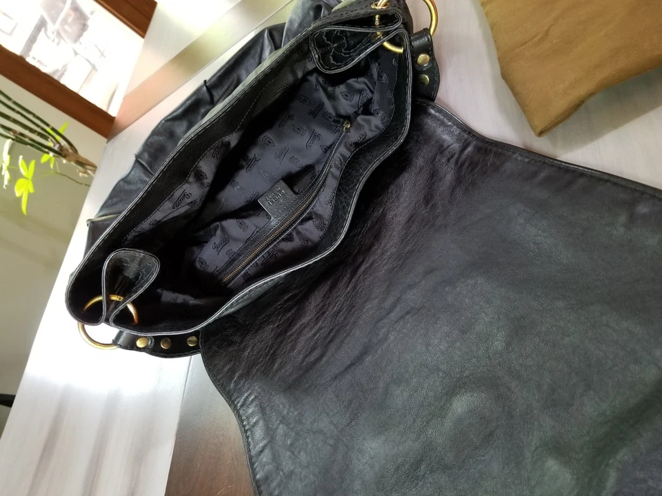 ☆AUTÉNTICO NUEVO GUCCI IRINA BABOUSKA HOBO CLÁSICO CUERO NEGRO TACHUELAS TONO DORADO☆ Foto 4 de 4