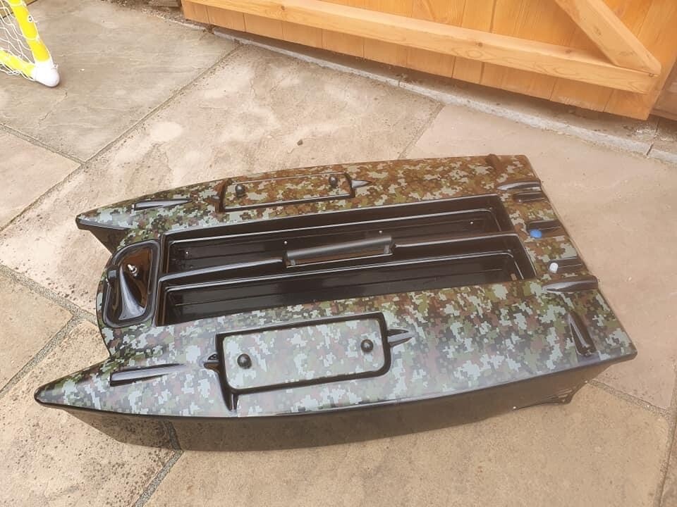 Angling Technics Microcat Mk2 3 / HD Bait Boat Digital Camo Vinyl ...